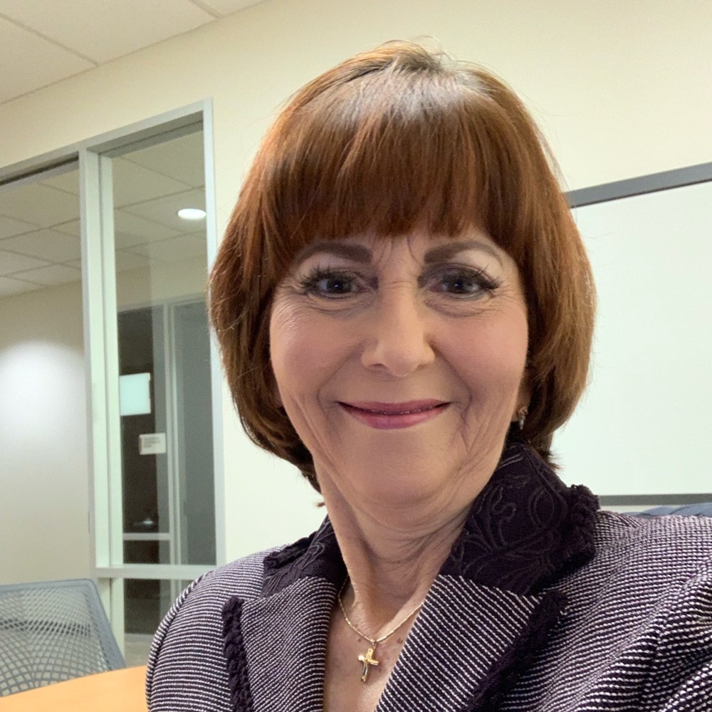 Meet your Posher, Lori